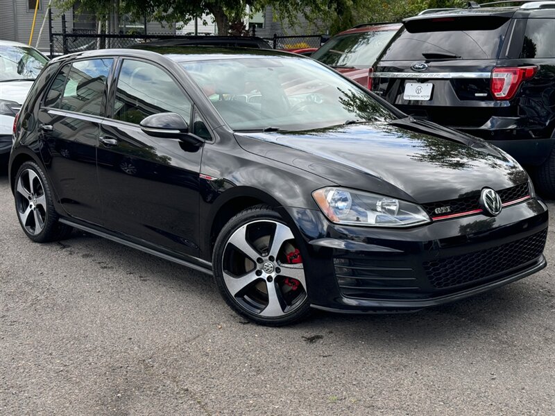 2017 Volkswagen Golf GTI S  