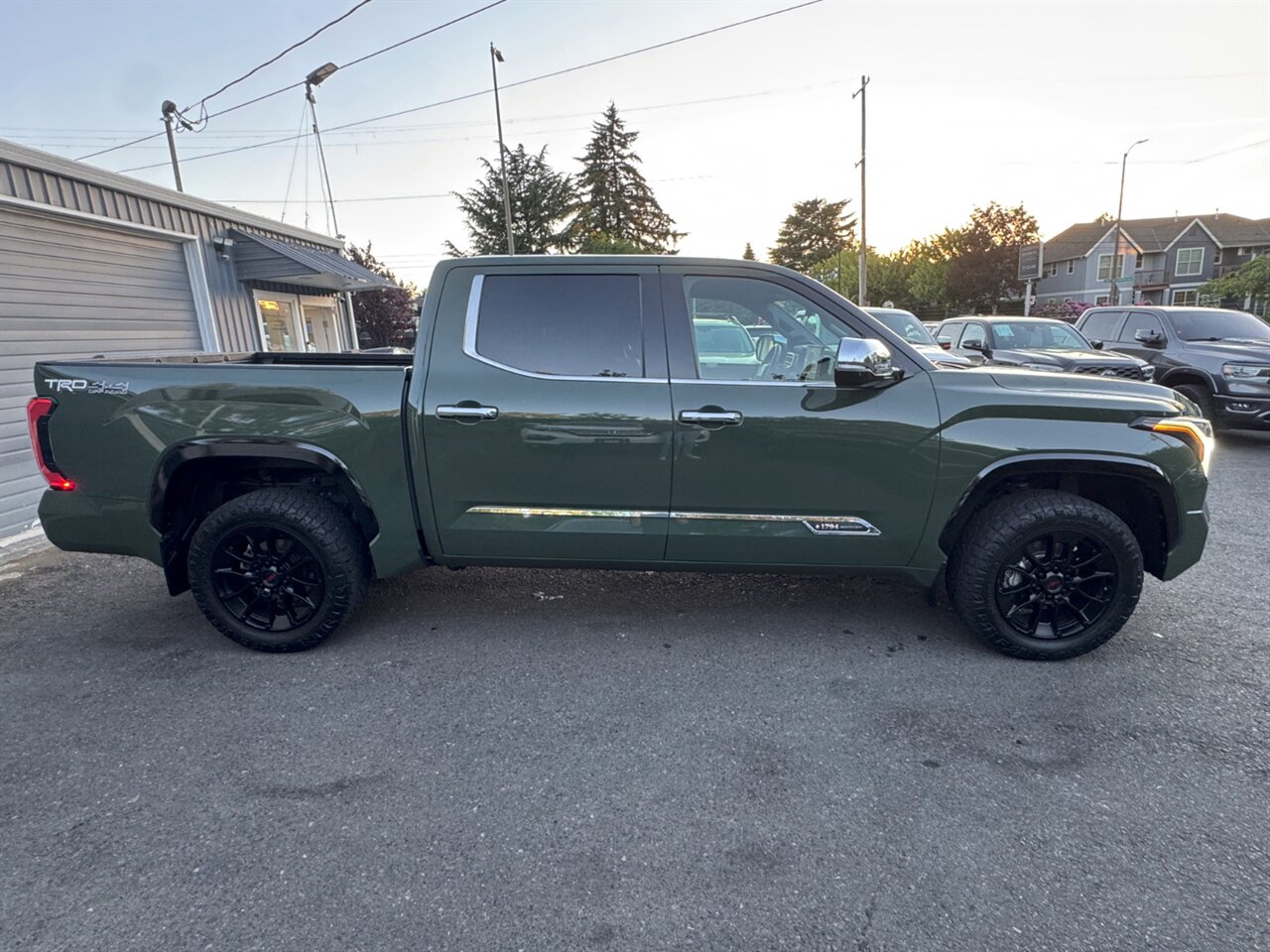 2023 Toyota Tundra 1794 Edition - Photo 7 - Portland, OR 97211