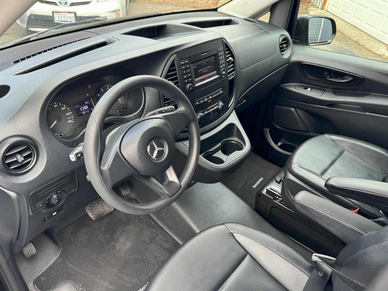 2018 Mercedes-Benz Metris Passenger - Photo 2 - Portland, OR 97211