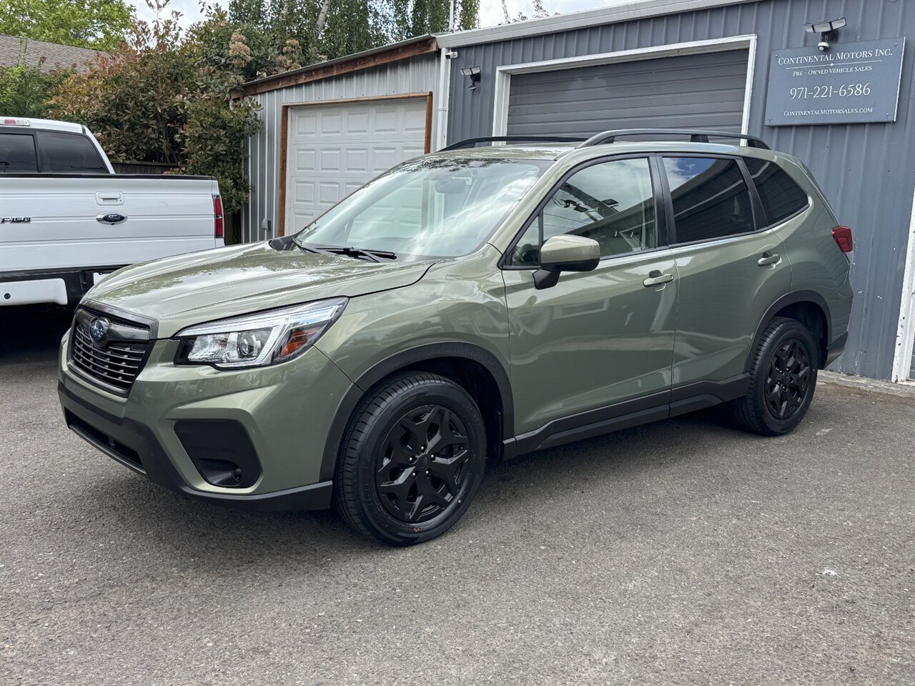 2020 Subaru Forester Premium AWD ADAPTIVE CRUISE BLIS   - Photo 3 - Portland, OR 97211