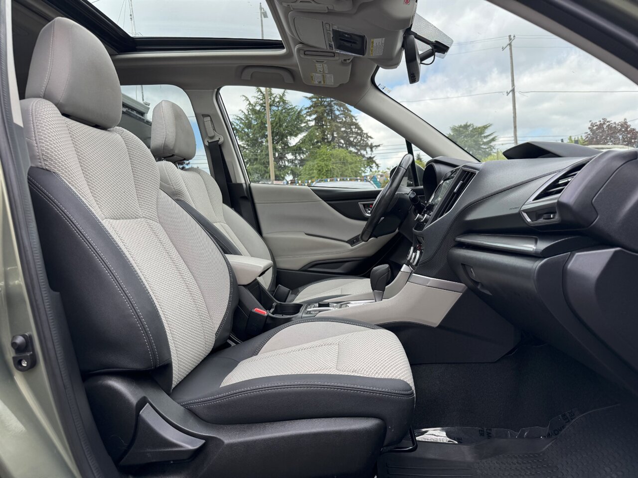 2020 Subaru Forester Premium AWD ADAPTIVE CRUISE BLIS   - Photo 19 - Portland, OR 97211
