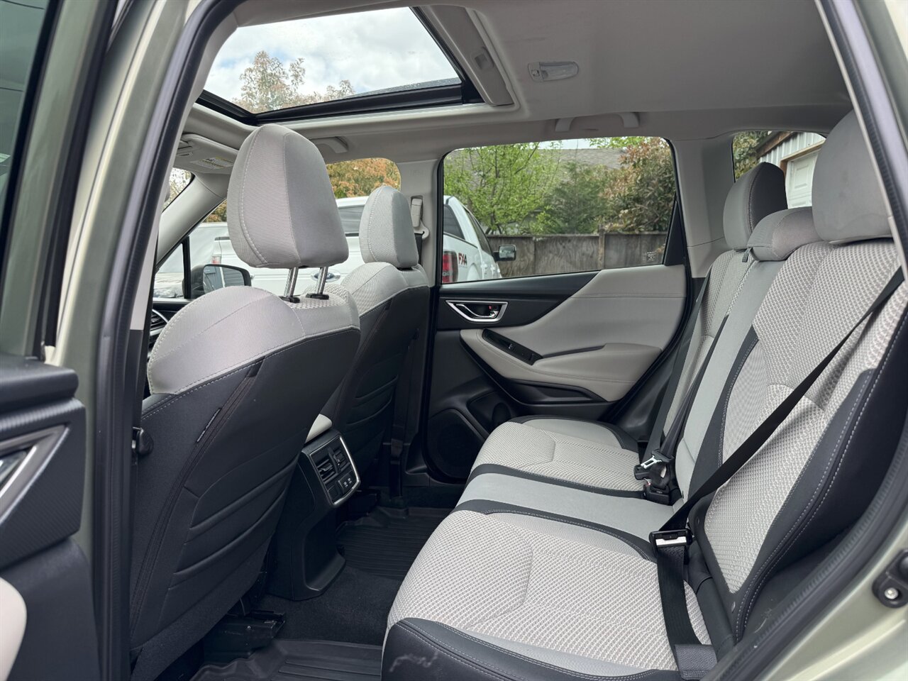 2020 Subaru Forester Premium AWD ADAPTIVE CRUISE BLIS   - Photo 13 - Portland, OR 97211