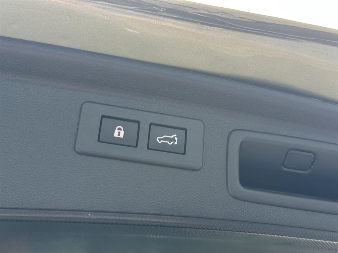 2020 Subaru Forester Premium AWD ADAPTIVE CRUISE BLIS   - Photo 16 - Portland, OR 97211