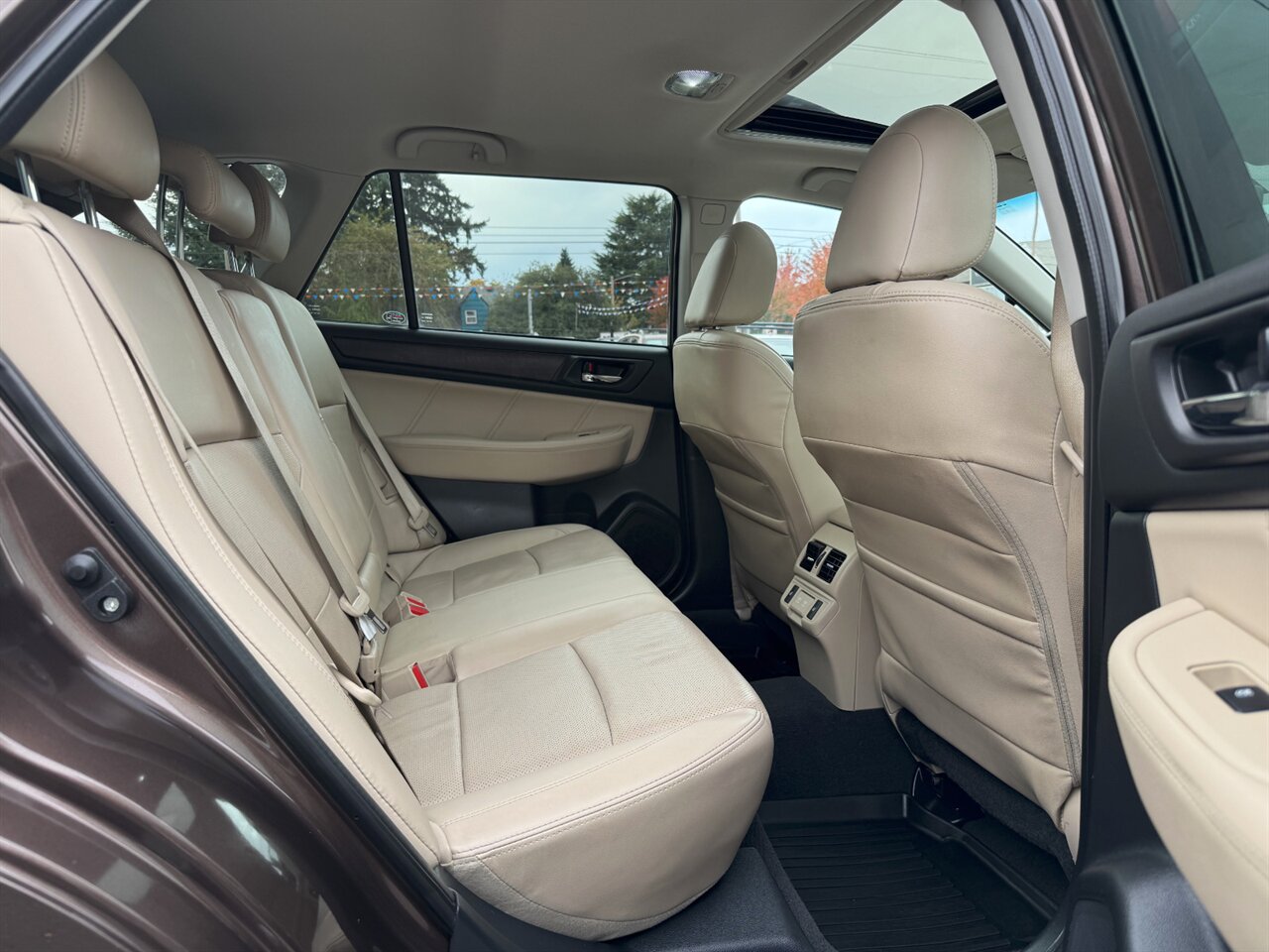 2019 Subaru Outback 2.5i Limited EYESIGHT BLIS LEATHER   - Photo 17 - Portland, OR 97211