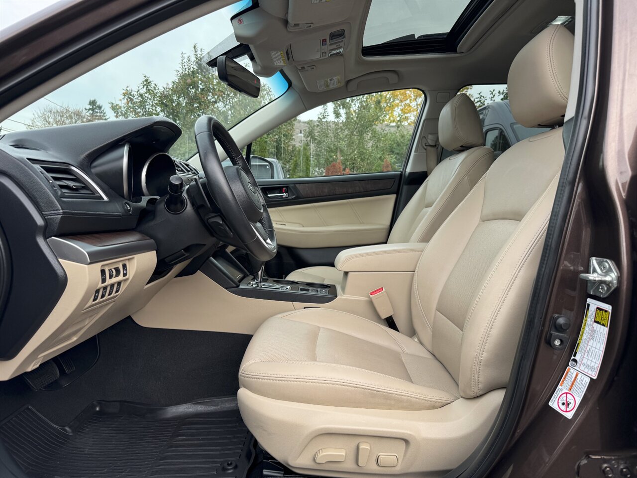 2019 Subaru Outback 2.5i Limited EYESIGHT BLIS LEATHER   - Photo 11 - Portland, OR 97211