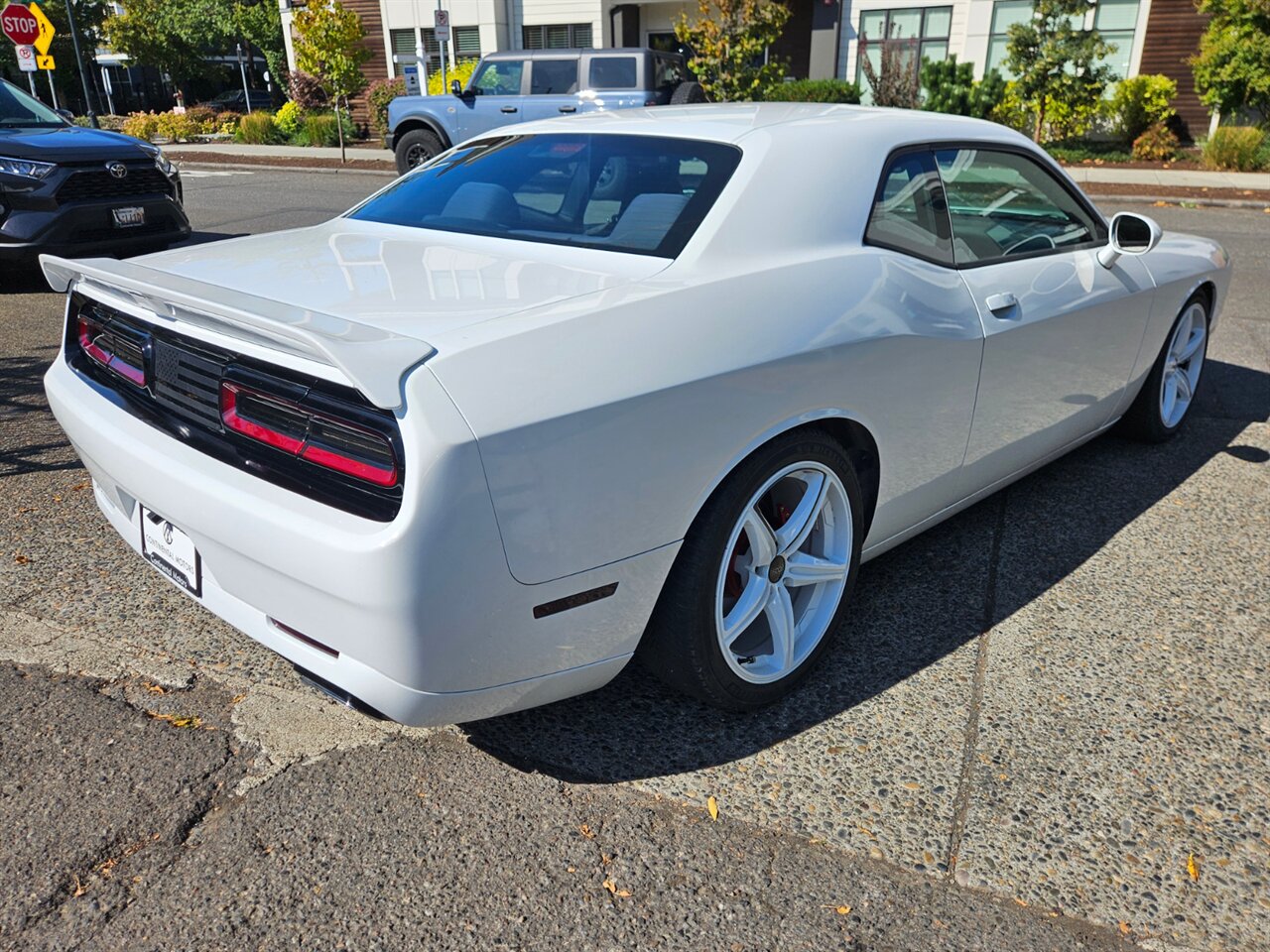 2016 Dodge Challenger SXT - Photo 8 - Portland, OR 97211