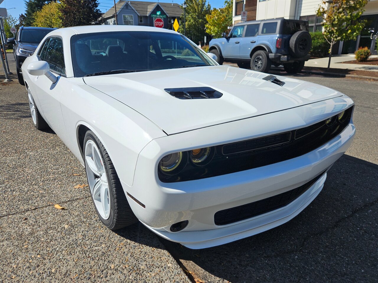 2016 Dodge Challenger SXT - Photo 10 - Portland, OR 97211