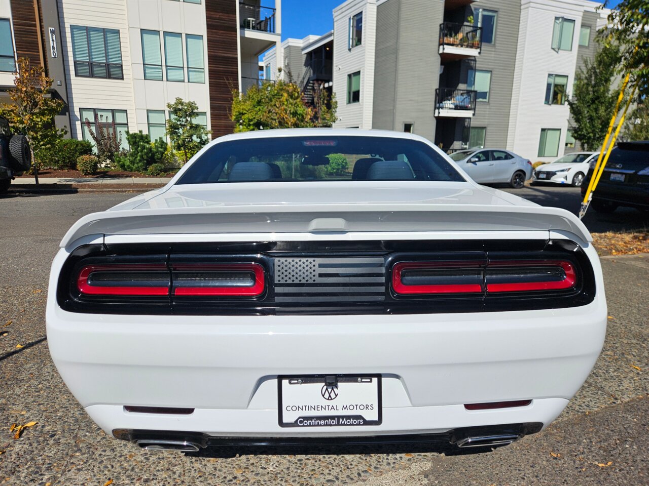 2016 Dodge Challenger SXT - Photo 6 - Portland, OR 97211