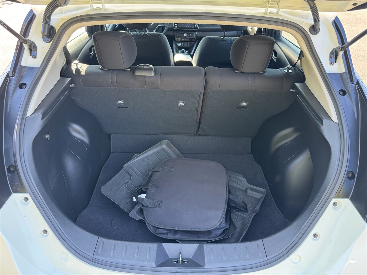 2019 Nissan LEAF SV PLUS INSTANT REBATE OF $9K FOR OREGON RESIDENTS   - Photo 15 - Portland, OR 97211