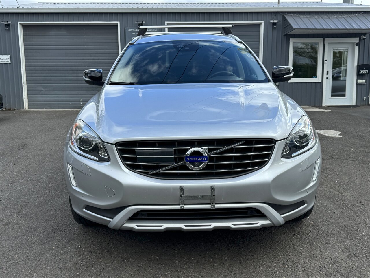 2017 Volvo XC60 T6 Dynamic AWD ADAPTIVE LOADED - Photo 4 - Portland, OR 97211