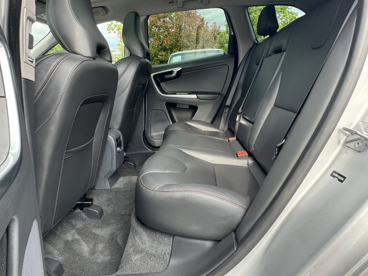 2017 Volvo XC60 T6 Dynamic AWD ADAPTIVE LOADED - Photo 17 - Portland, OR 97211