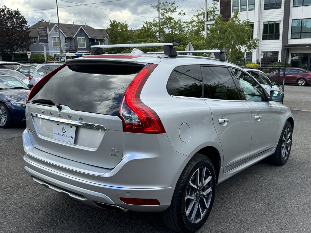 2017 Volvo XC60 T6 Dynamic AWD ADAPTIVE LOADED - Photo 7 - Portland, OR 97211