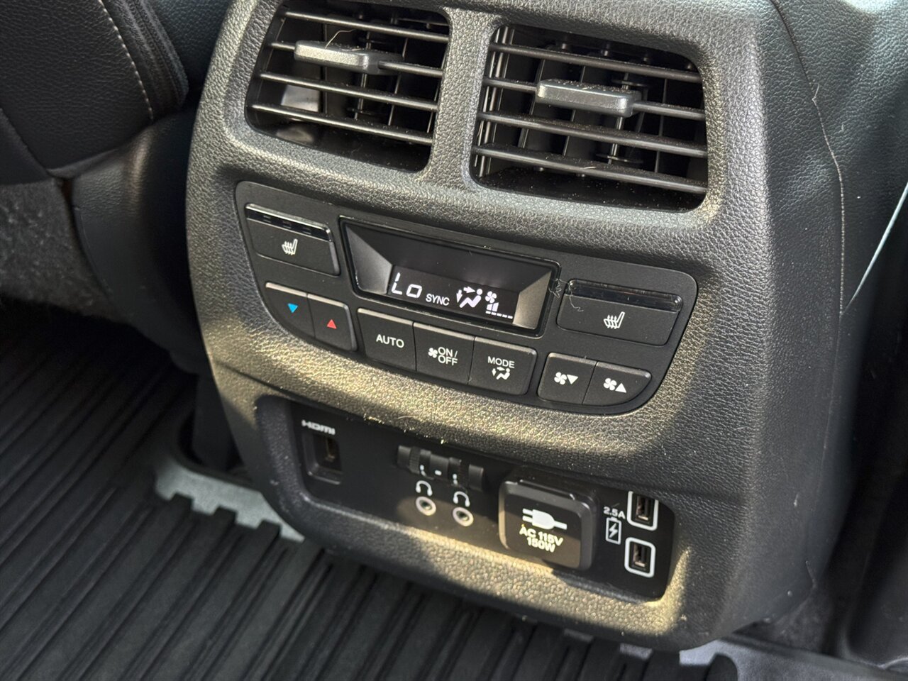 2020 Honda Pilot Touring w/Rear Captain's Chairs - Photo 21 - Portland, OR 97211