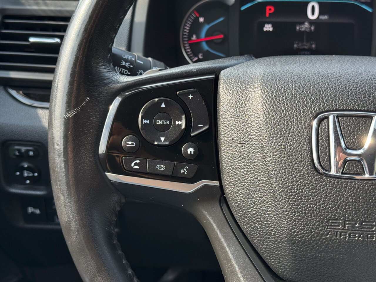 2020 Honda Pilot Touring w/Rear Captain's Chairs - Photo 29 - Portland, OR 97211