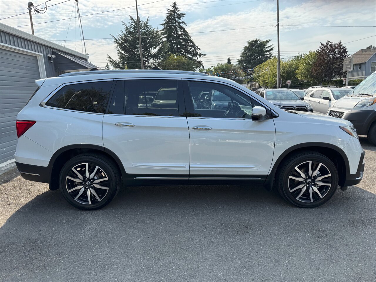2020 Honda Pilot Touring w/Rear Captain's Chairs - Photo 7 - Portland, OR 97211