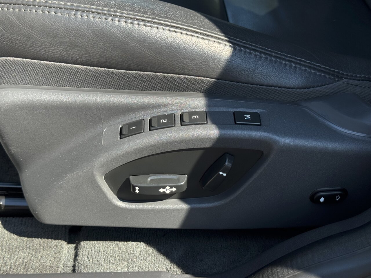 2017 Volvo XC60 T5 Inscription AWD ADAPTIVE CRUISE - Photo 20 - Portland, OR 97211