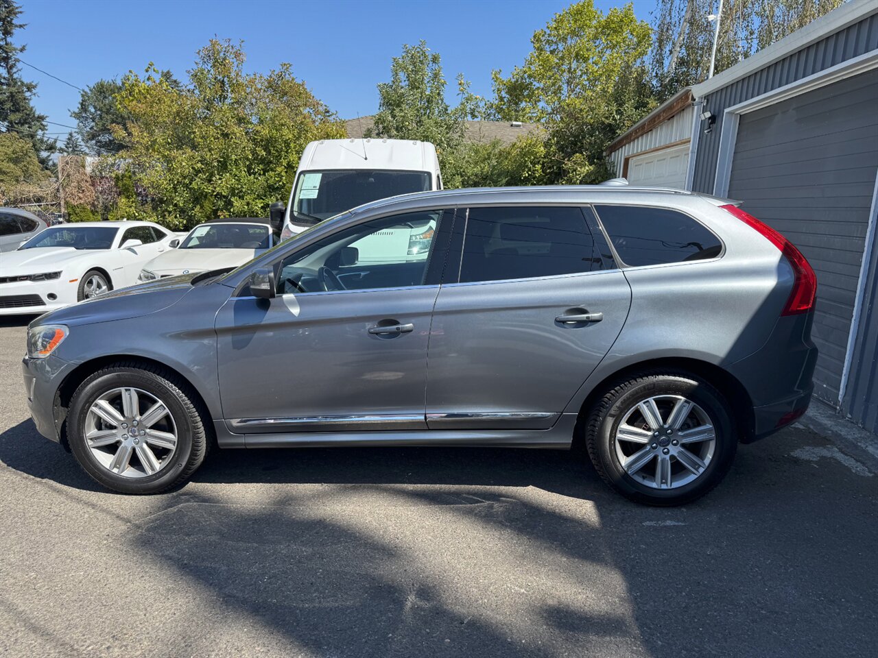 2017 Volvo XC60 T5 Inscription AWD ADAPTIVE CRUISE - Photo 3 - Portland, OR 97211