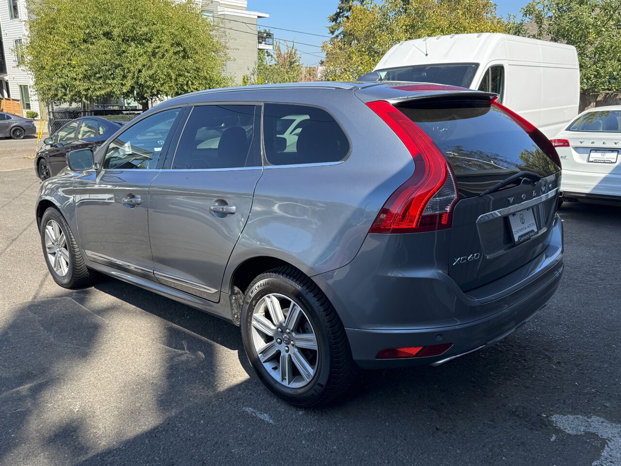 2017 Volvo XC60 T5 Inscription AWD ADAPTIVE CRUISE - Photo 9 - Portland, OR 97211