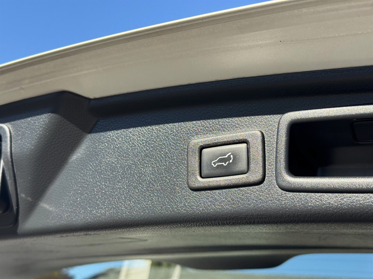 2015 Subaru Forester 2.0XT Touring LOADED   - Photo 16 - Portland, OR 97211