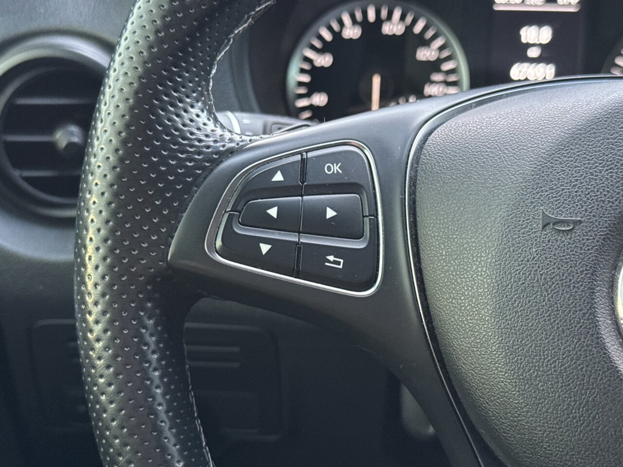 2018 Mercedes-Benz Metris Passenger   - Photo 22 - Portland, OR 97211