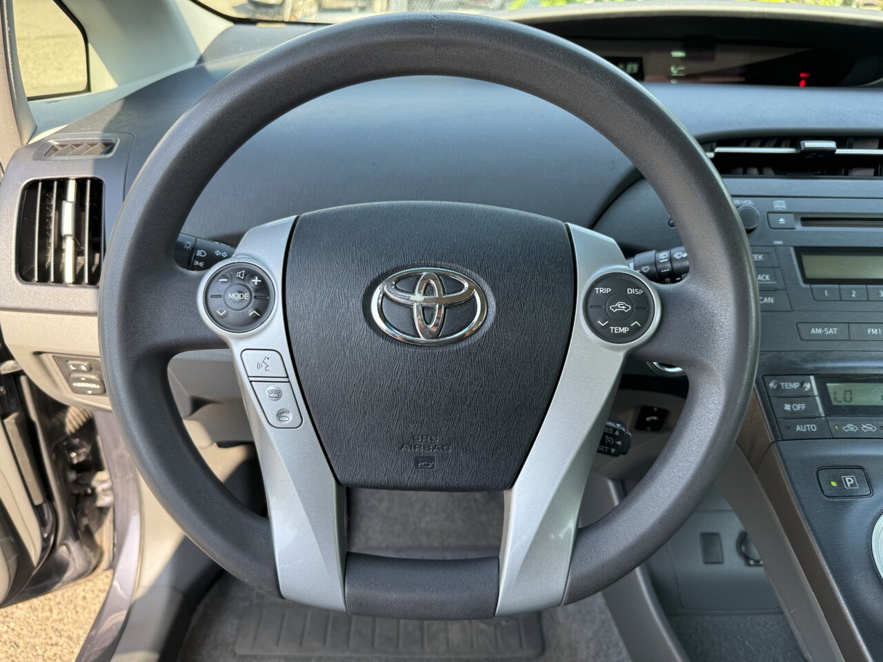 2010 Toyota Prius I 51 CITY 48 HWY MPG   - Photo 12 - Portland, OR 97211