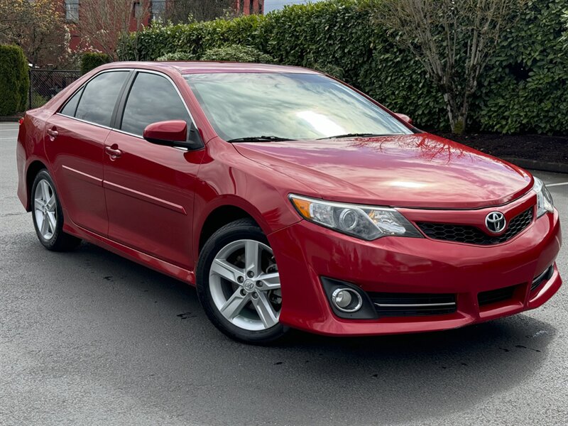 2012 Toyota Camry SE  