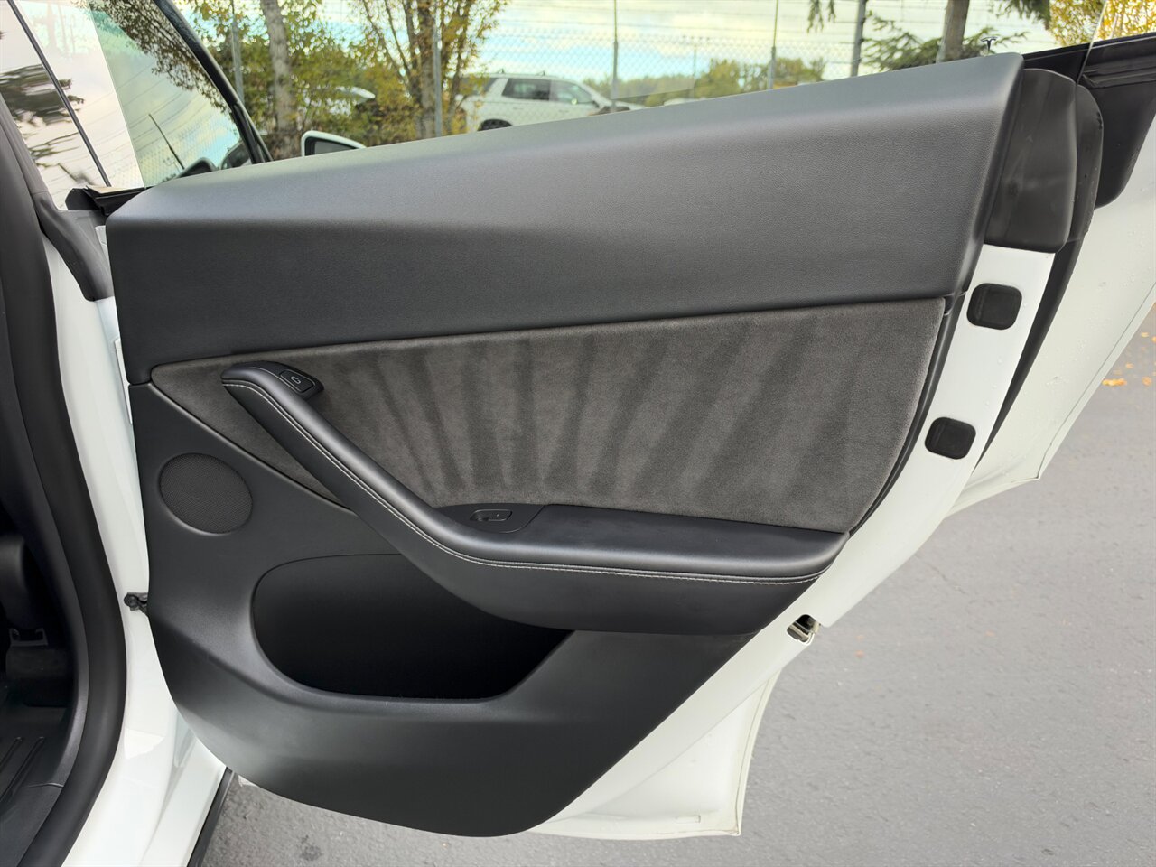 2021 Tesla Model Y Performance - $4000 EV REBATE - Photo 21 - Portland, OR 97211