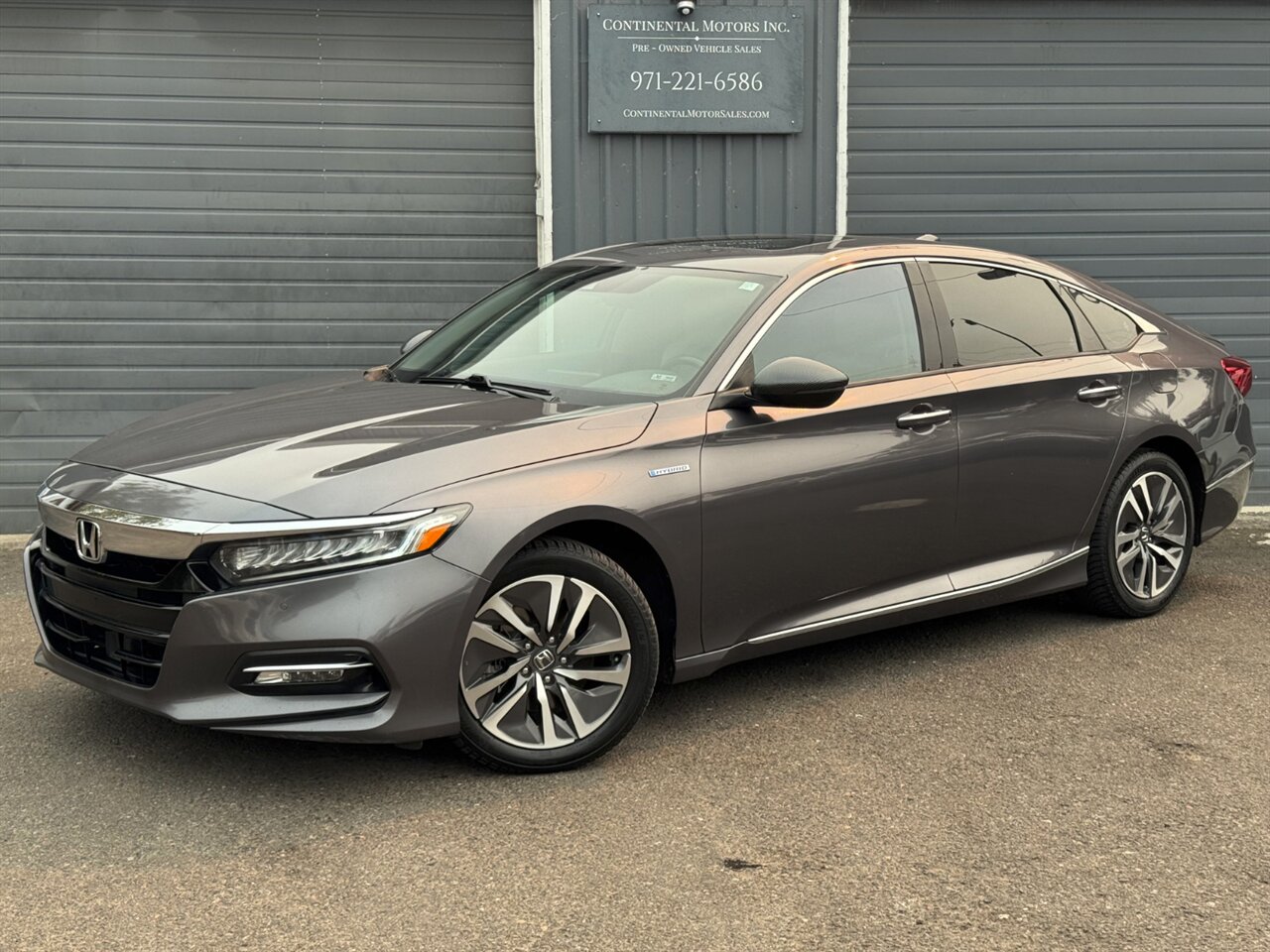 2018 Honda Accord Hybrid Touring - Photo 1 - Portland, OR 97211