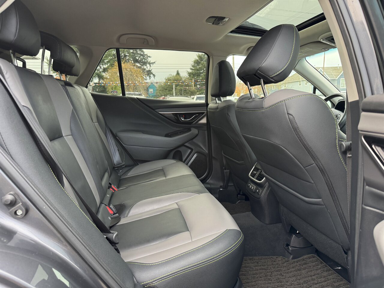 2022 Subaru Outback Onyx Edition XT - Photo 17 - Portland, OR 97211