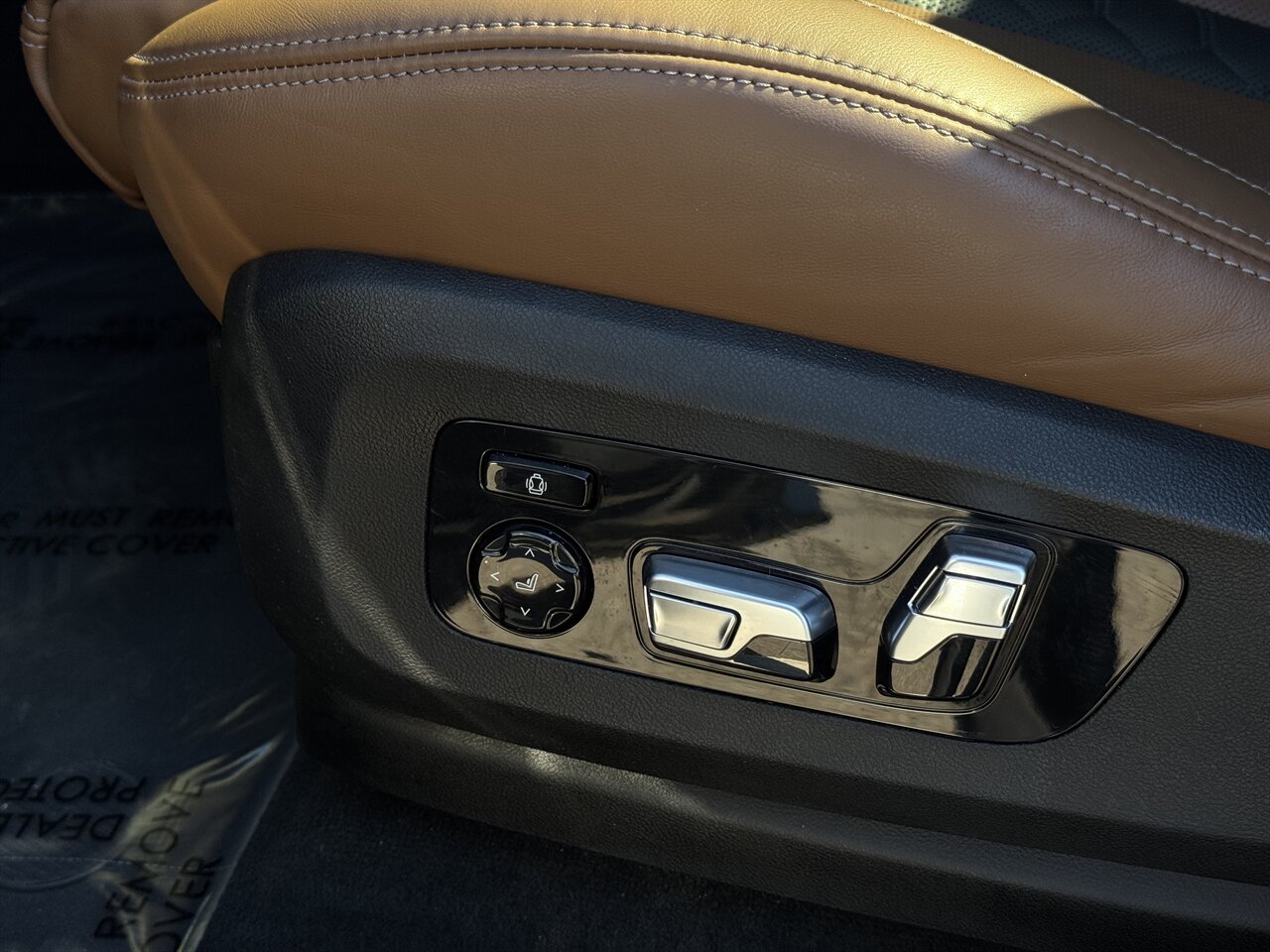 2024 BMW X6 M Competition - Photo 24 - Portland, OR 97211