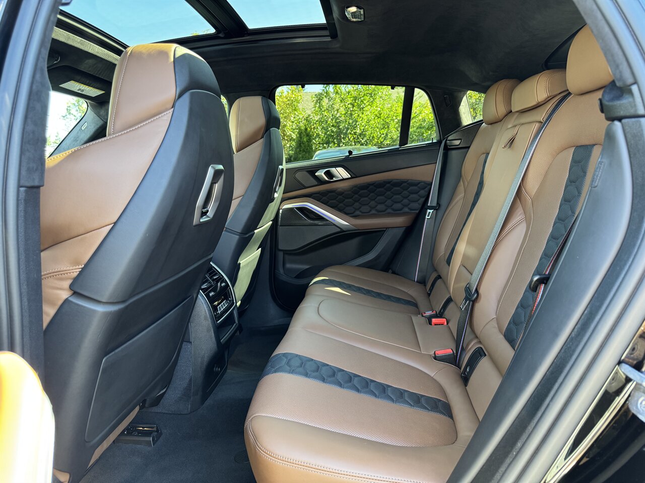 2024 BMW X6 M Competition - Photo 13 - Portland, OR 97211
