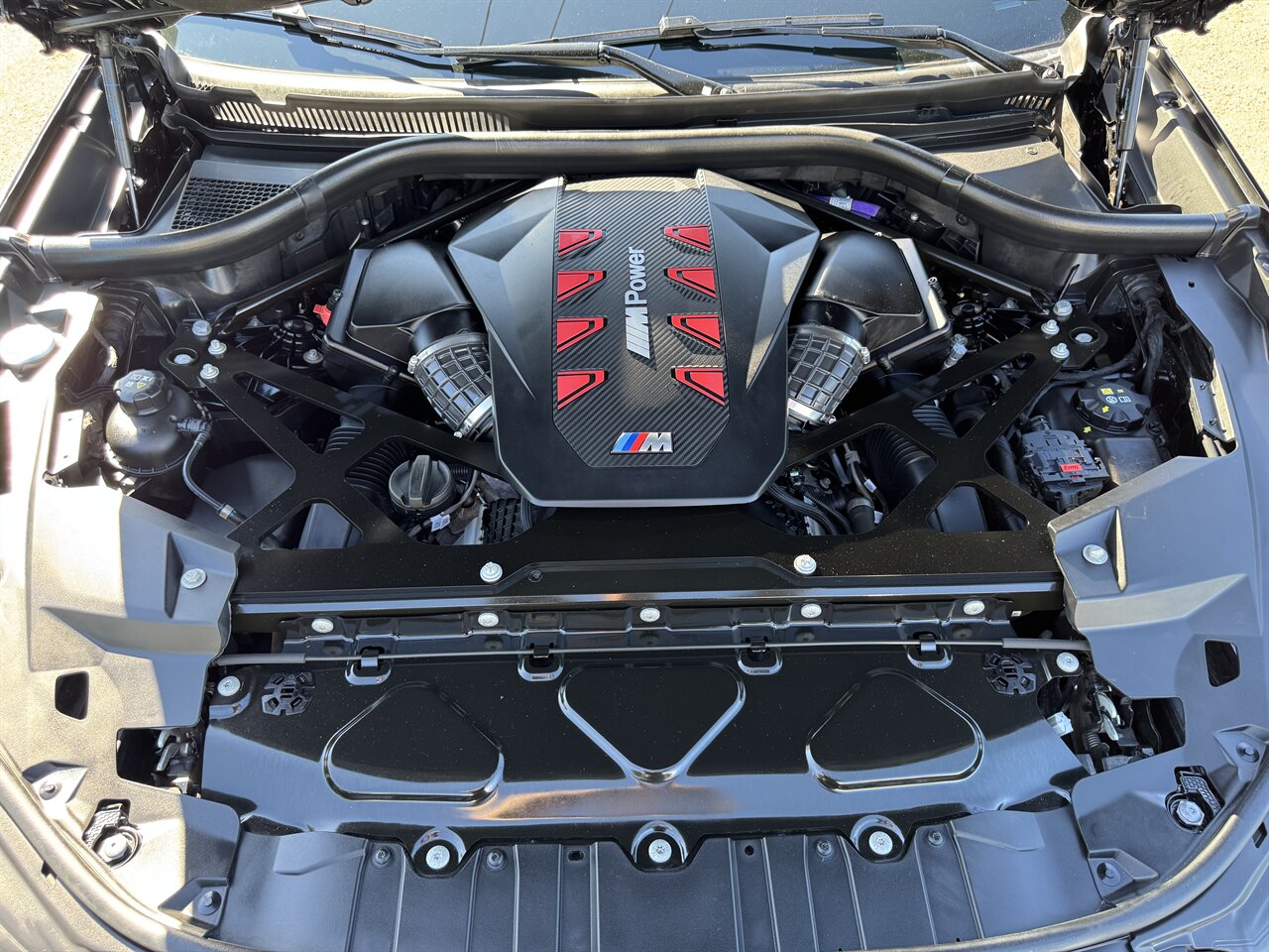 2024 BMW X6 M Competition - Photo 37 - Portland, OR 97211