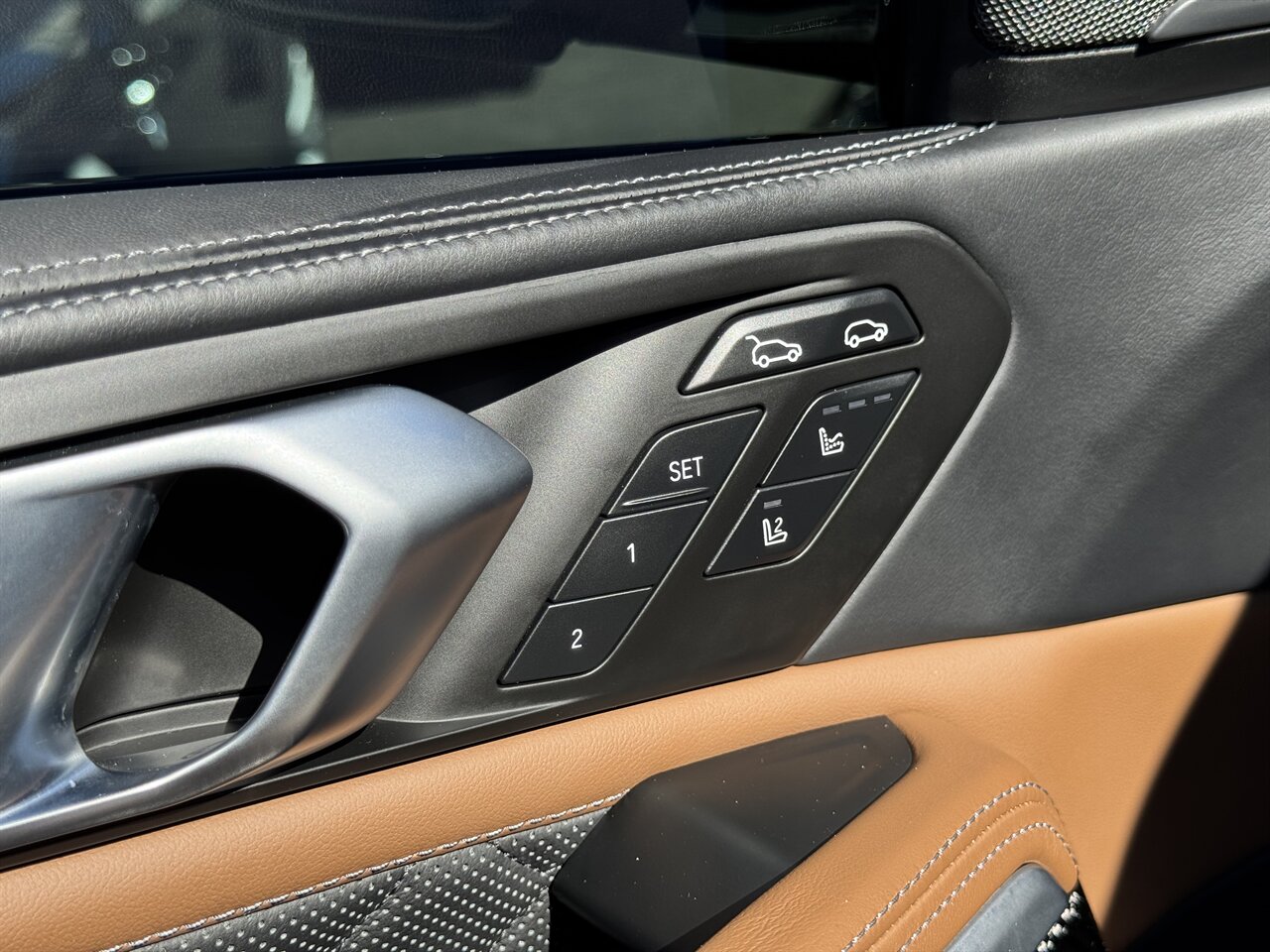 2024 BMW X6 M Competition - Photo 23 - Portland, OR 97211