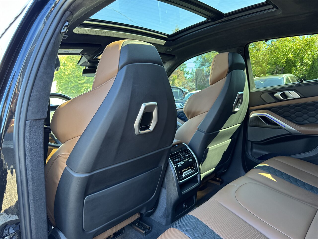 2024 BMW X6 M Competition - Photo 14 - Portland, OR 97211