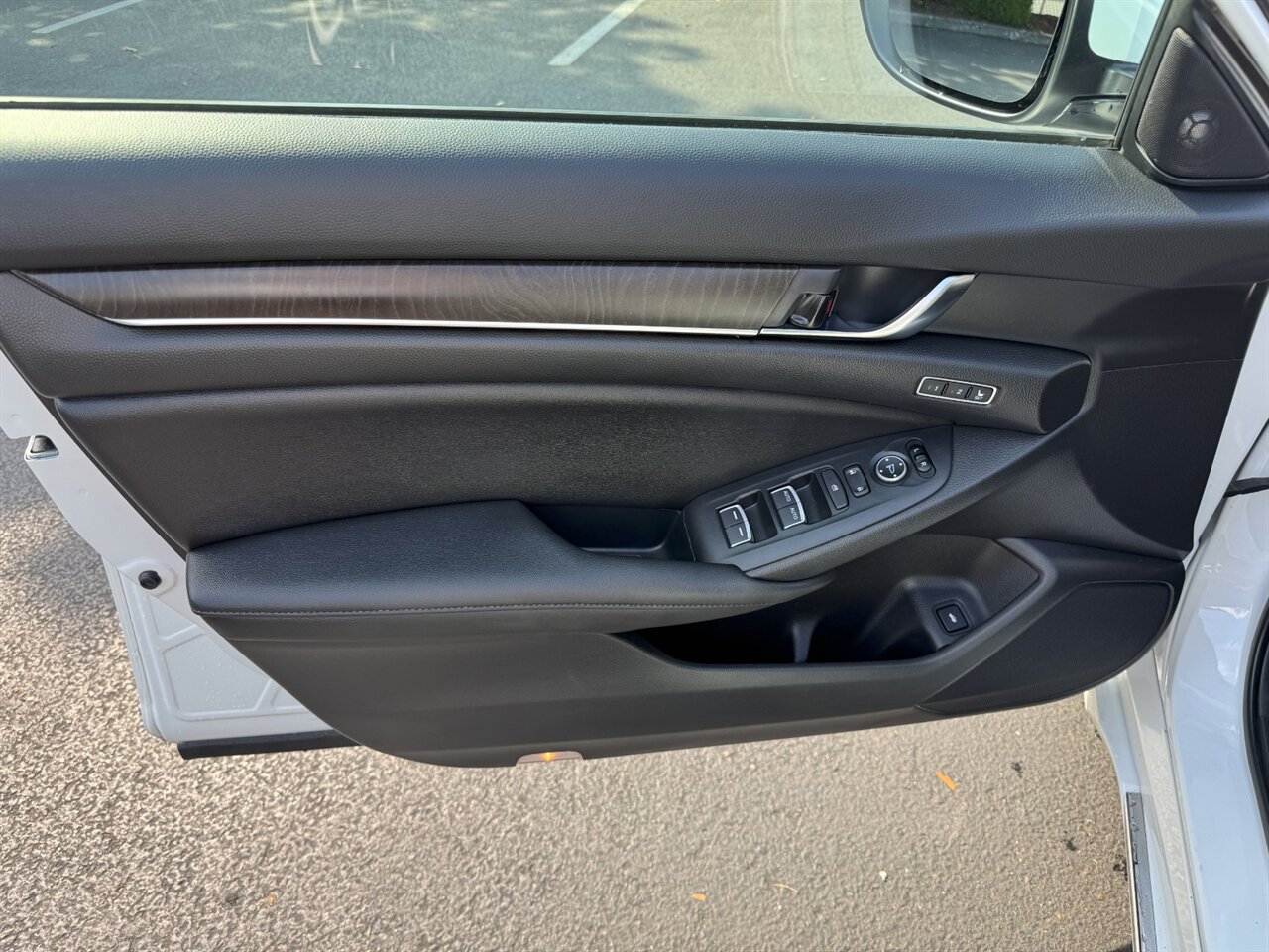 2020 Honda Accord Hybrid Touring ADAPTIVE CRUISE ONLY 56K MILES   - Photo 12 - Portland, OR 97211