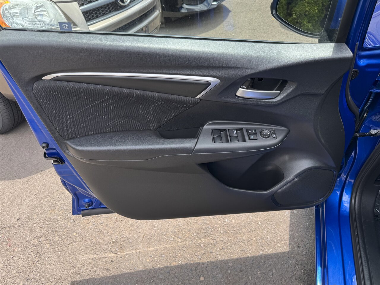 2017 Honda Fit EX BACKUP CAMERA ONLY 17K MILES - Photo 12 - Portland, OR 97211
