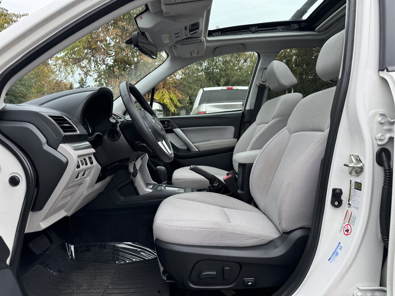 2017 Subaru Forester 2.5i Premium ADAPTIVE CRUISE   - Photo 11 - Portland, OR 97211