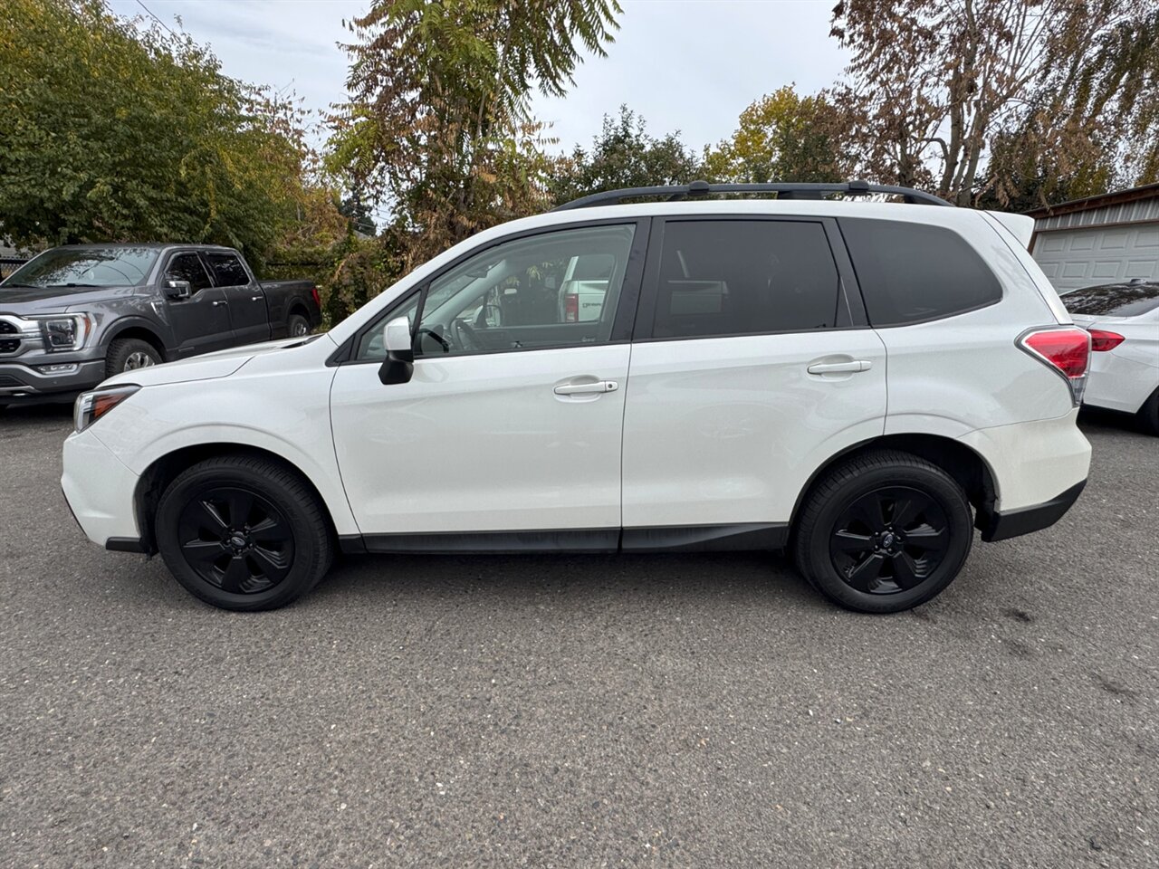 2017 Subaru Forester 2.5i Premium ADAPTIVE CRUISE   - Photo 4 - Portland, OR 97211
