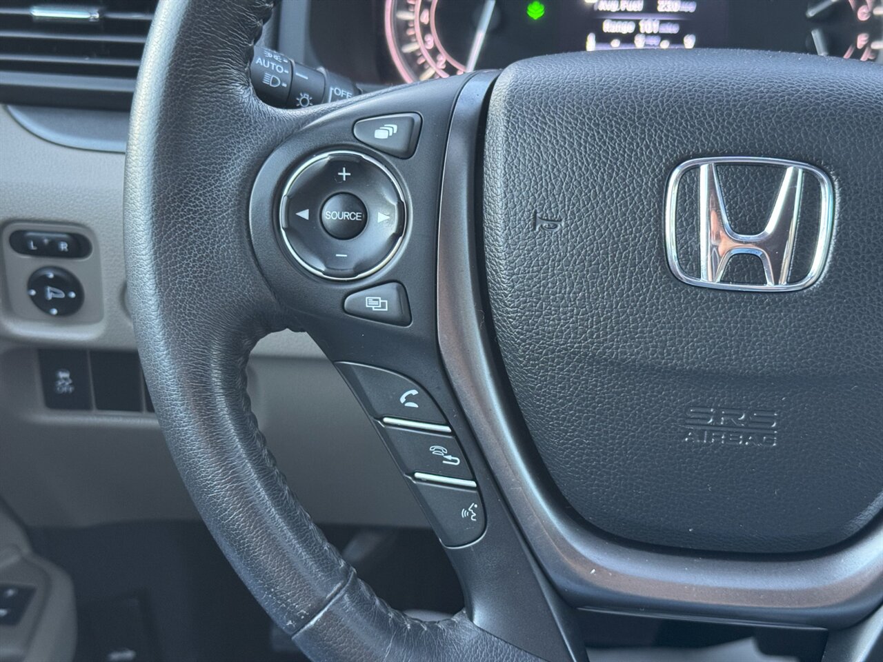 2018 Honda Pilot EX-L AWD LEATHER   - Photo 27 - Portland, OR 97211