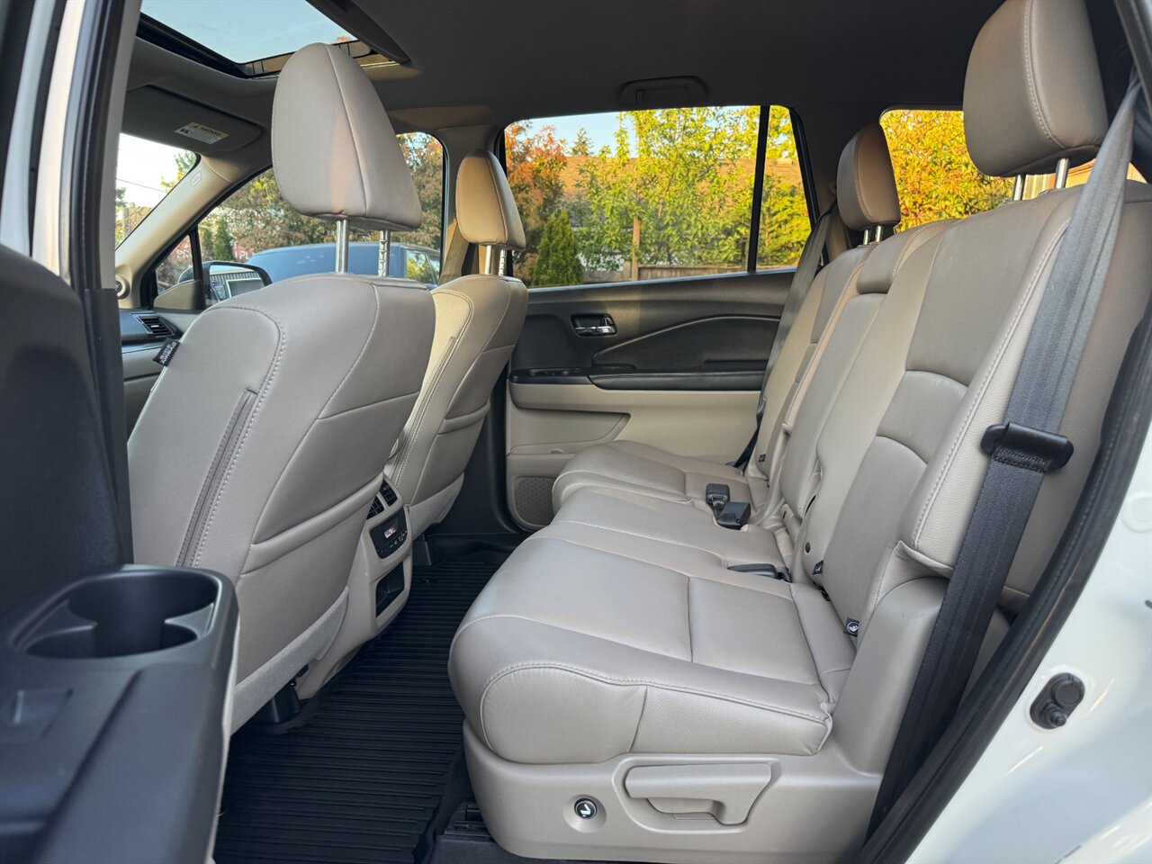 2018 Honda Pilot EX-L AWD LEATHER   - Photo 13 - Portland, OR 97211