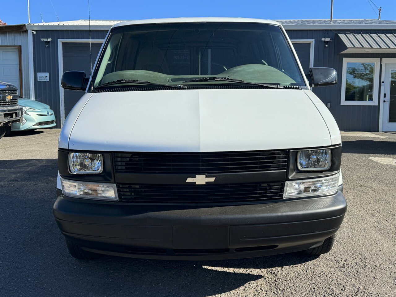2005 Chevrolet Astro ONLY 59K MILES - Photo 4 - Portland, OR 97211