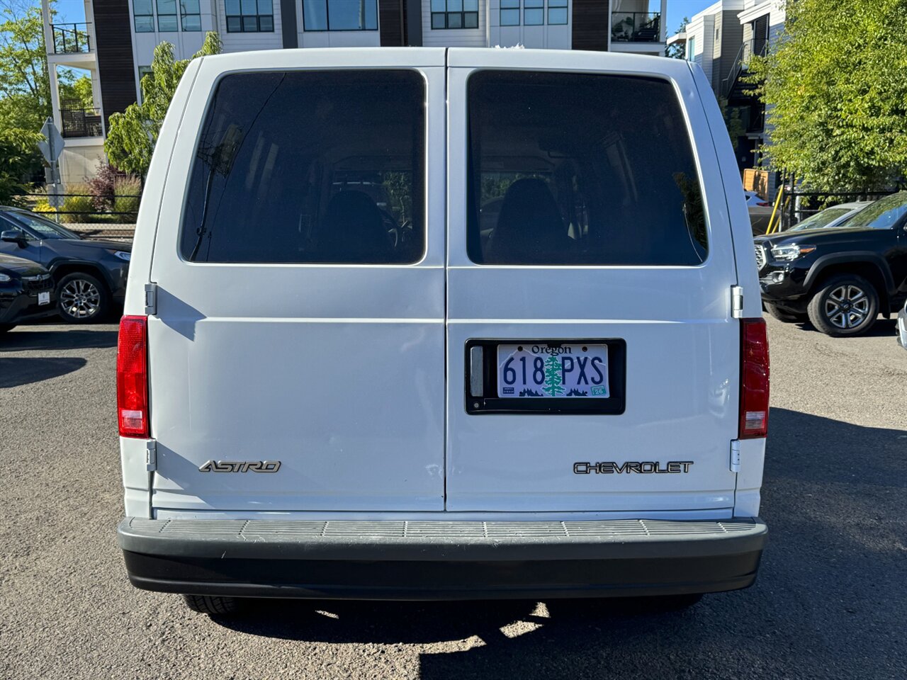 2005 Chevrolet Astro ONLY 59K MILES - Photo 8 - Portland, OR 97211