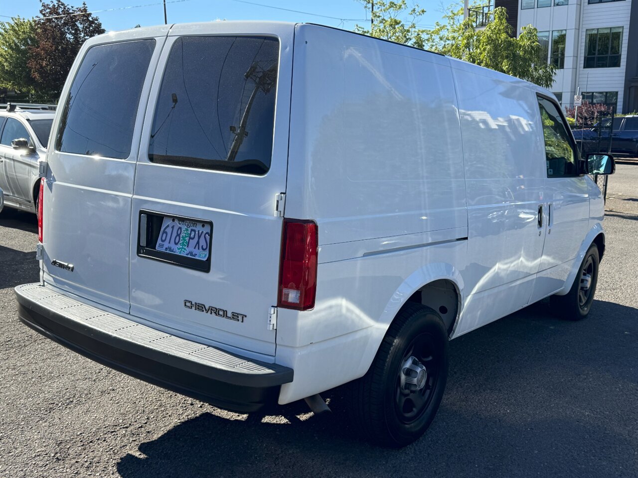 2005 Chevrolet Astro ONLY 59K MILES - Photo 7 - Portland, OR 97211