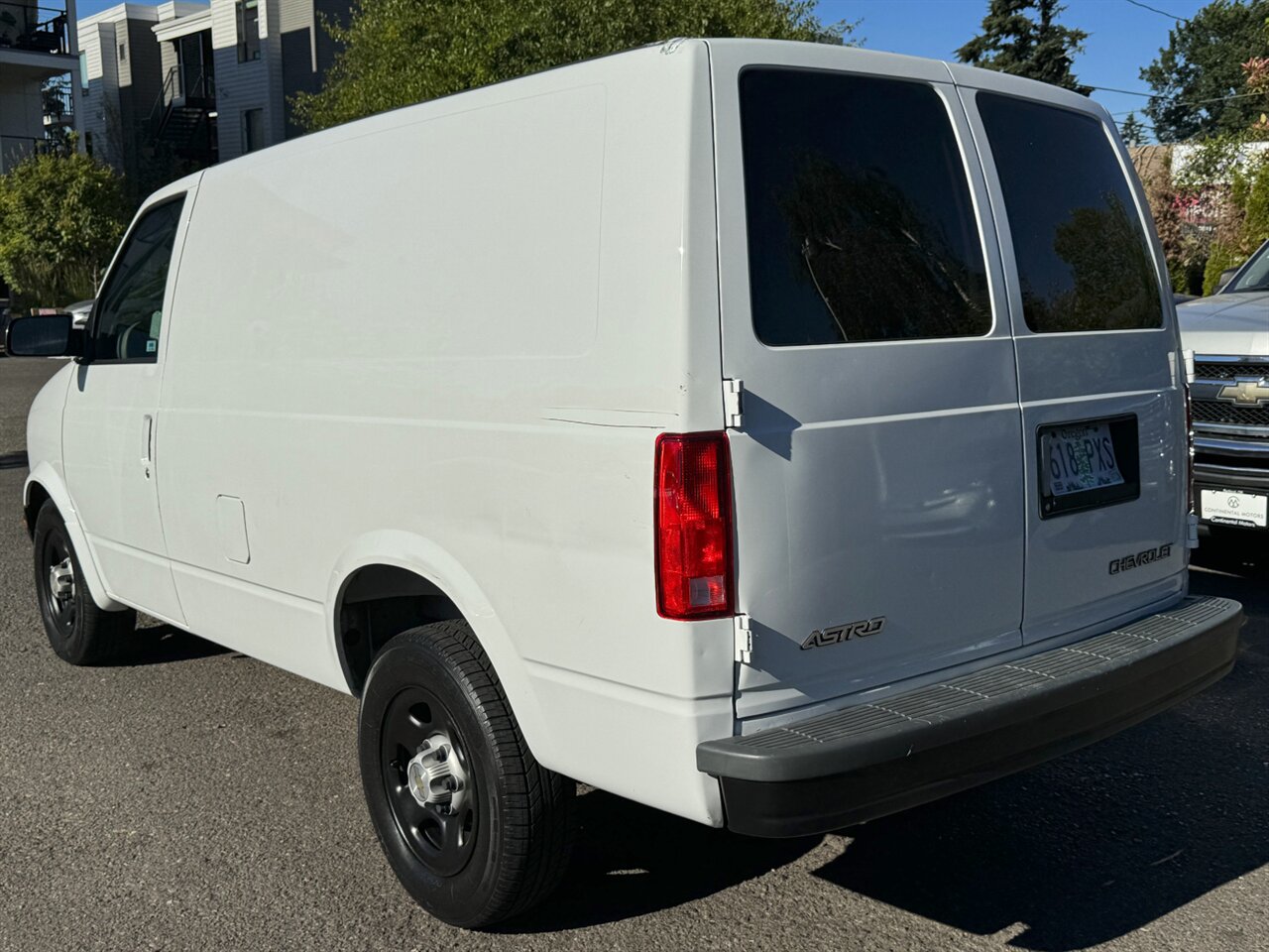 2005 Chevrolet Astro ONLY 59K MILES - Photo 9 - Portland, OR 97211