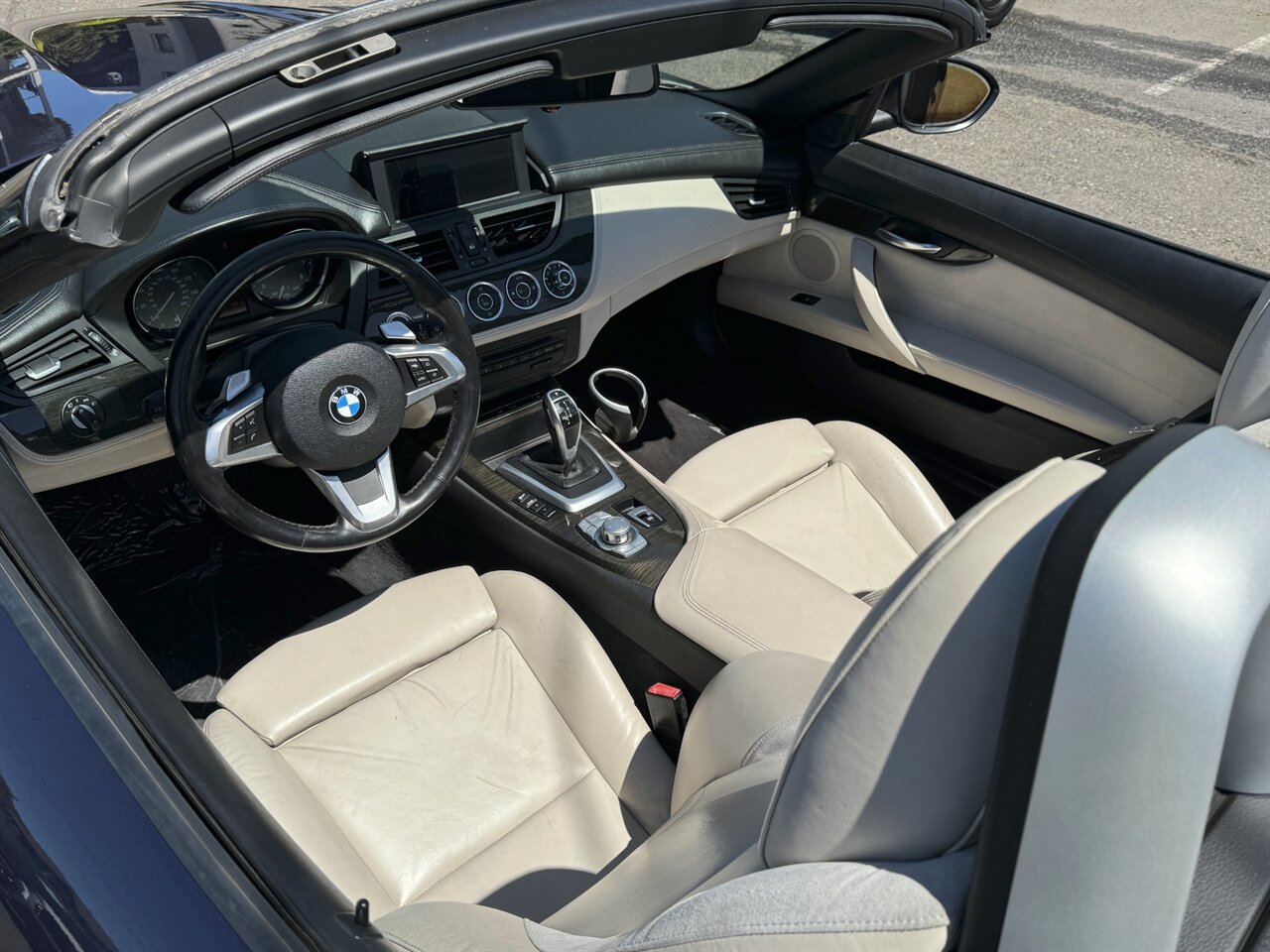 2009 BMW Z4 sDrive35i Convertible - Photo 2 - Portland, OR 97211