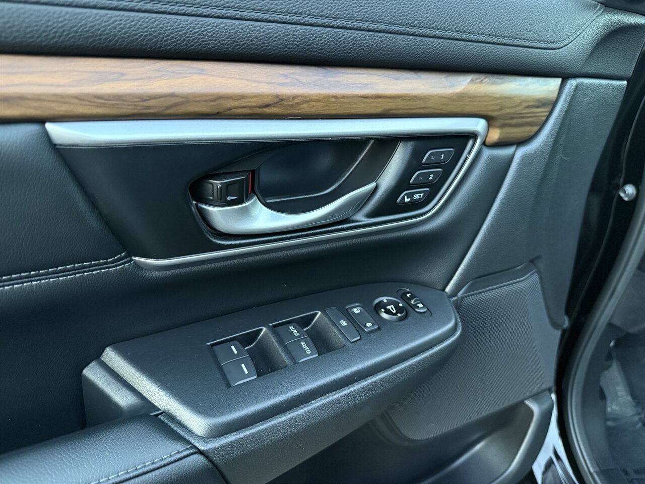 2019 Honda CR-V EX-L AWD ADAPTIVE ONLY 43K MILES - Photo 13 - Portland, OR 97211