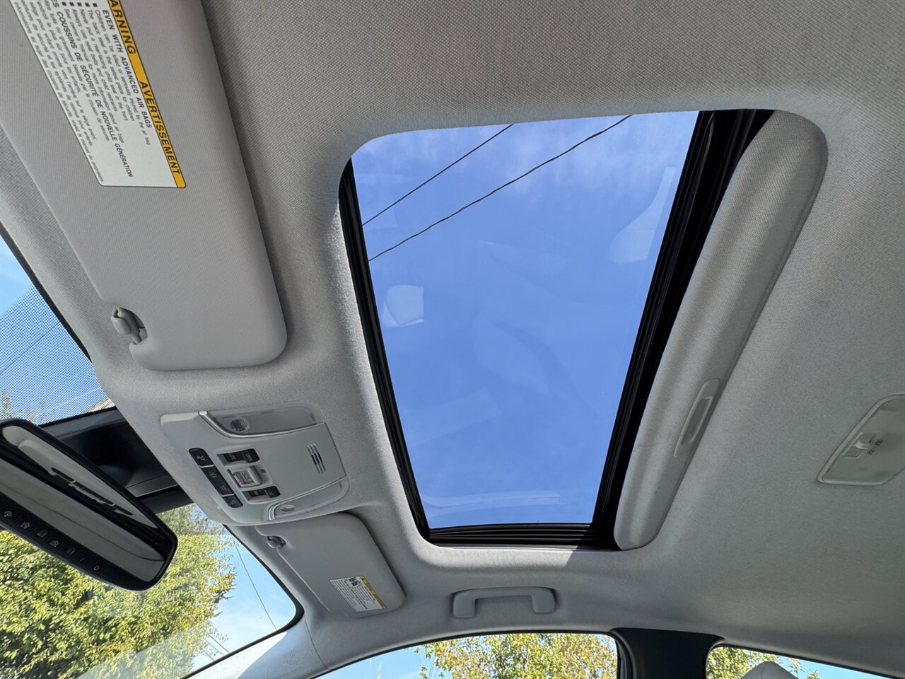2017 Toyota Prius Four LEATHER ADAPTIVE CRUISE - Photo 26 - Portland, OR 97211