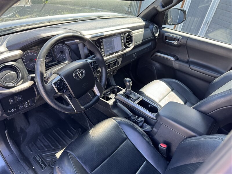 2022 Toyota Tacoma Limited  