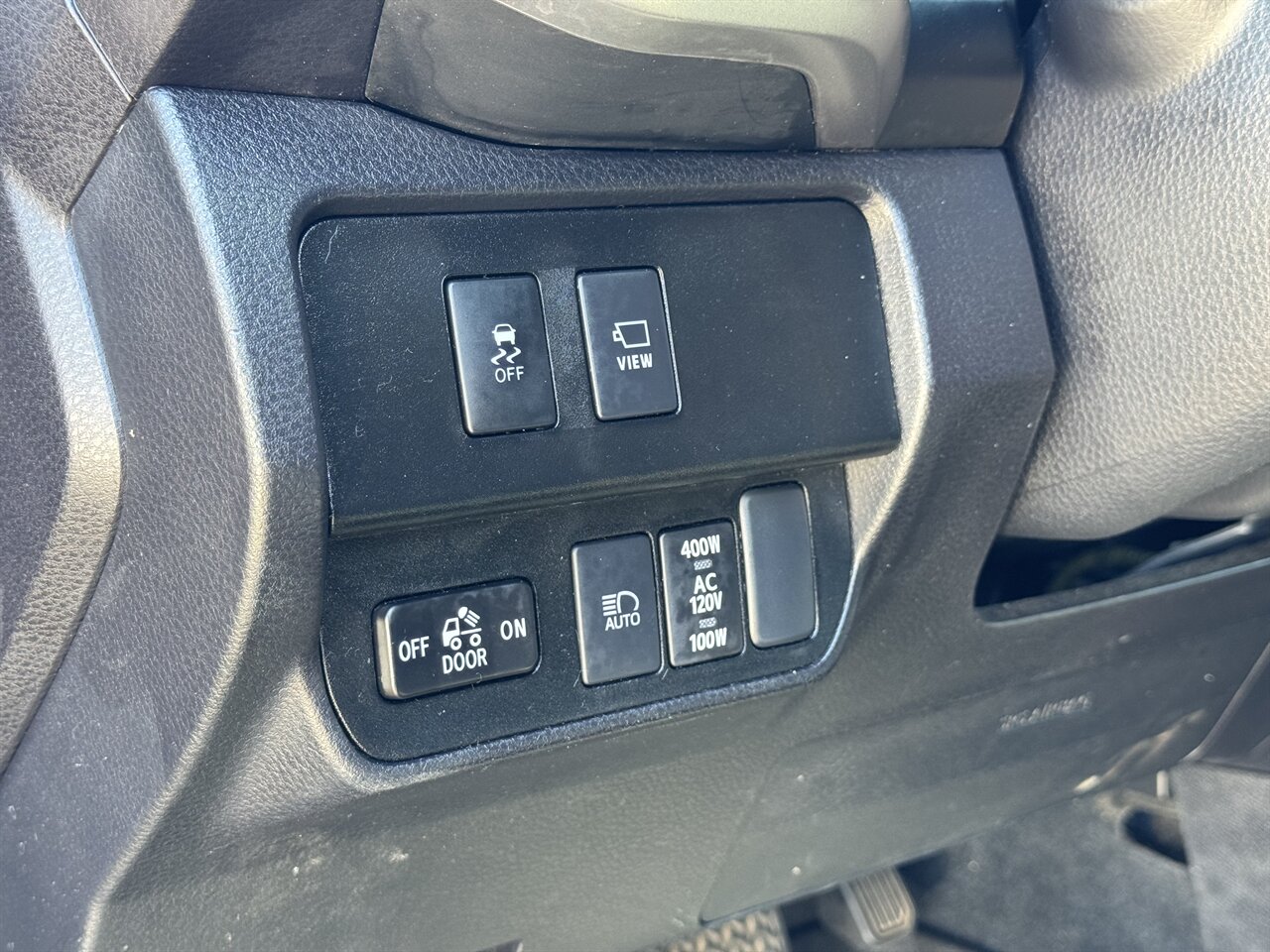 2022 Toyota Tacoma Limited   - Photo 17 - Portland, OR 97211