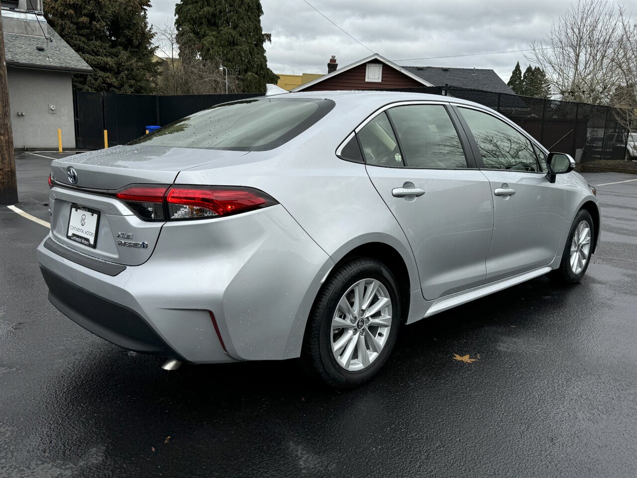 2024 Toyota Corolla Hybrid XLE 53/46 MPG   - Photo 8 - Portland, OR 97211